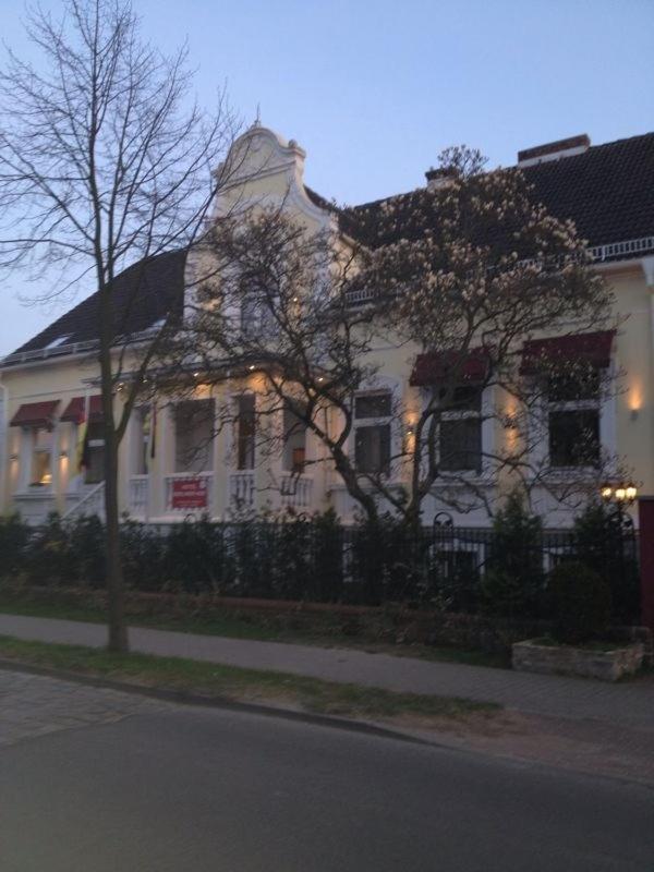 Berliner Hof Hotel Dallgow-Doeberitz Bagian luar foto