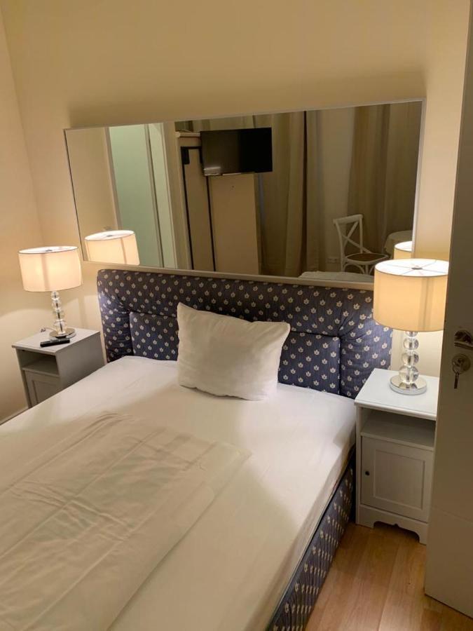 Berliner Hof Hotel Dallgow-Doeberitz Bagian luar foto